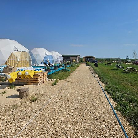 Mar A Lago Glamping23 Douazeci si Trei August Exterior photo